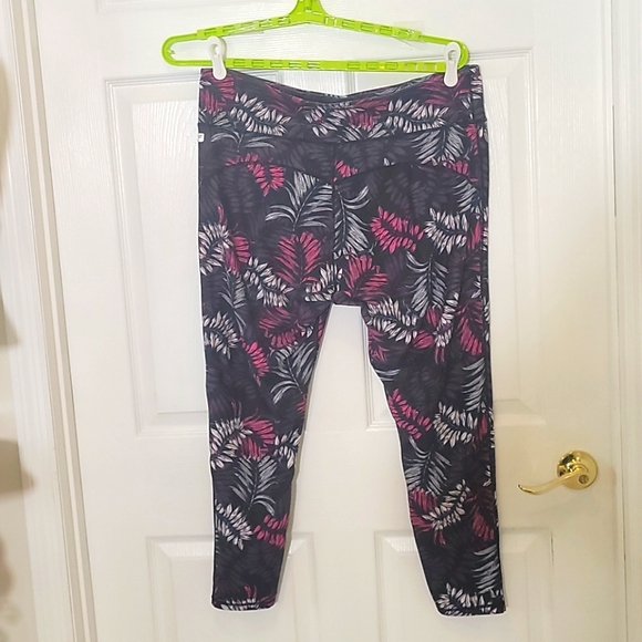 Fabletics Set - Picture 6 of 7